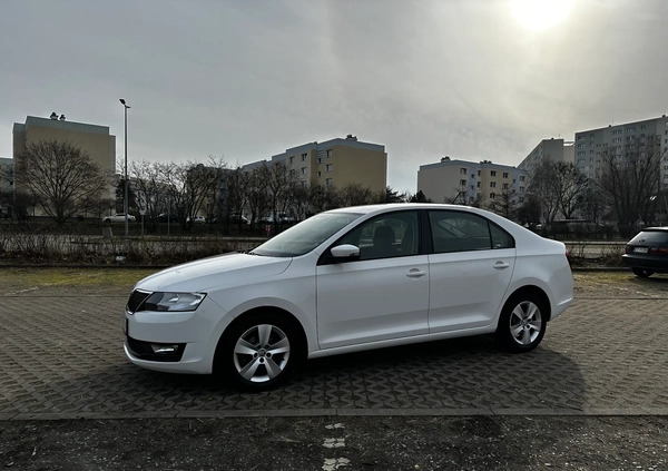 Skoda RAPID cena 39999 przebieg: 81300, rok produkcji 2017 z Sopot małe 172